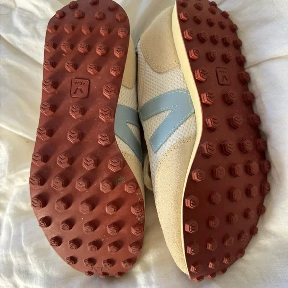 NEW Veja Rio Branco Alveomesh Sneaker women size 7 cream gravel steel MINT - Picture 6 of 11